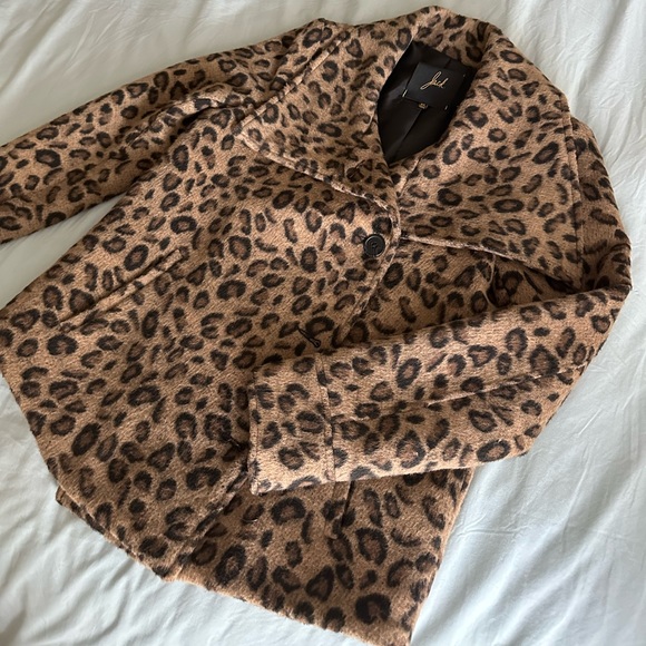 Leopard Jacket - Picture 4 of 6